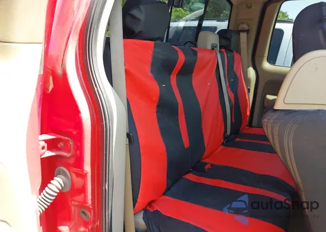 2005 Ford F-150 Stx/Xl/Xlt from USA, damaged, VIN 1FTRX12W15NB68296